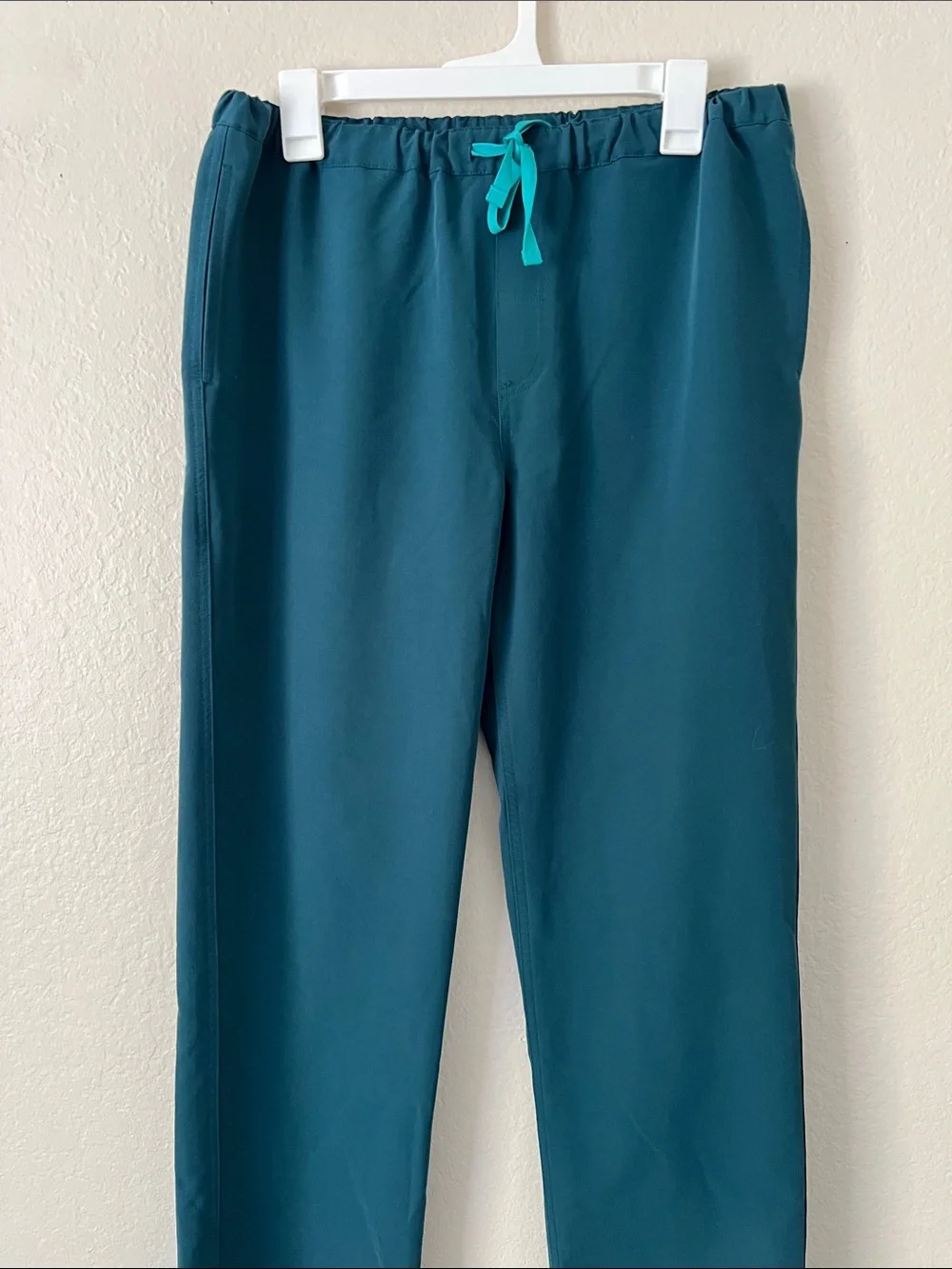EUC FIGS Pisco Basic Scrub Pants PO#4911 Caribbean Green Size M